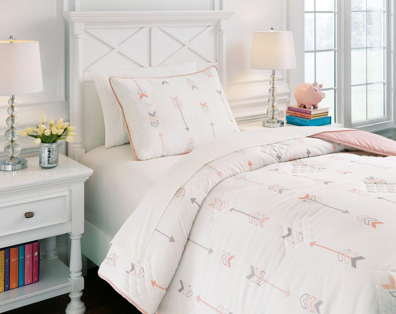 Lexann Comforter Set