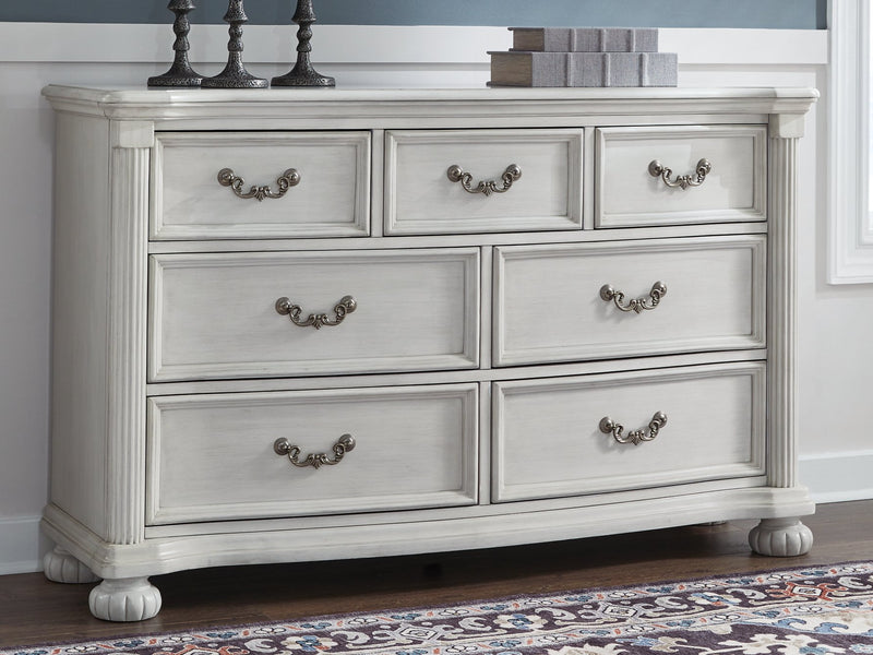 Montelaine Dresser